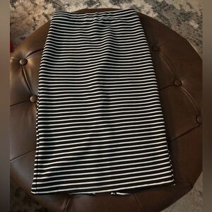 Rue 21 black and whites striped pencil skirt XS